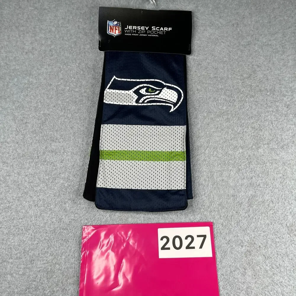 Seattle Seahawks Jersey Scarf With Zip Pocket NFL NEW NWT